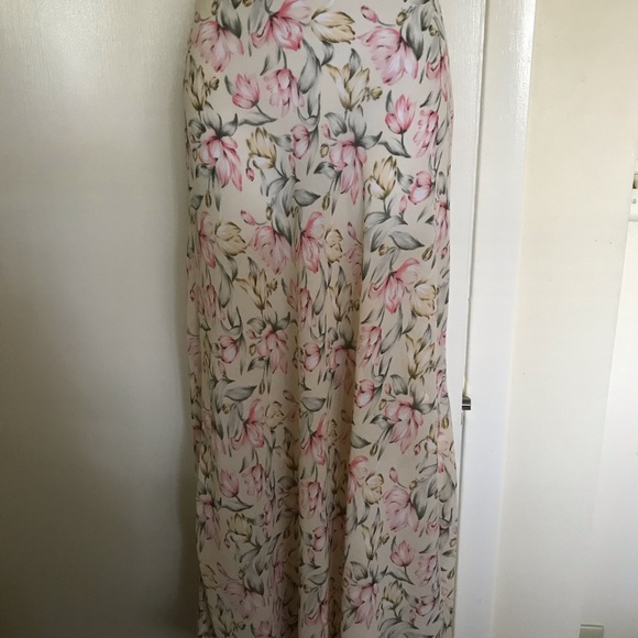 Wet seal , long skirt,size 7-8, multicolor floral - Picture 12 of 15